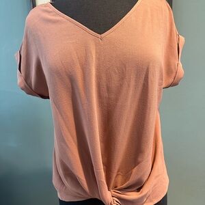 Olive + Oak Blush Short Sleeve Tie Front Blouse Size Medium